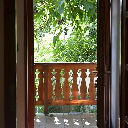 Erdoszeli Vendeghaz Zebegény